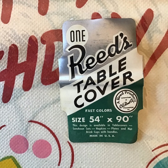 NEW Vintage Reed’s Birthday Paper Table Covers (54”x90”) Set of 2 - Picture 5 of 5